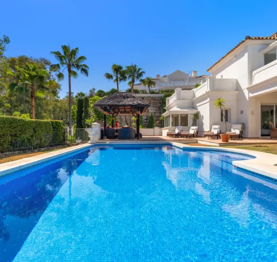 Venta de villa independiente en Benahavís