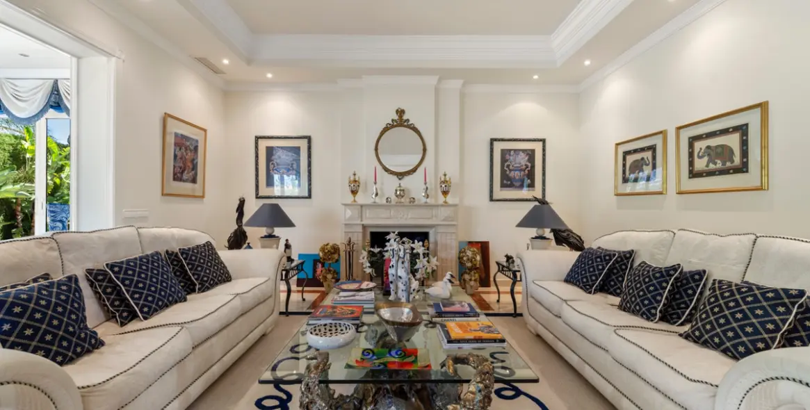 Продажа  отдельно стоящей виллы в Benahavís 13