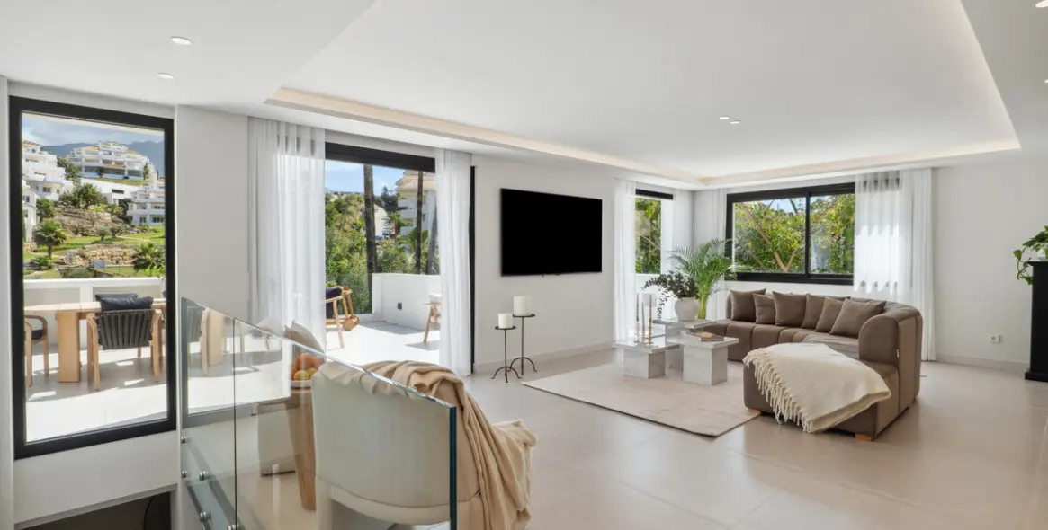 Продажа  отдельно стоящей виллы в Nueva Andalucía 4