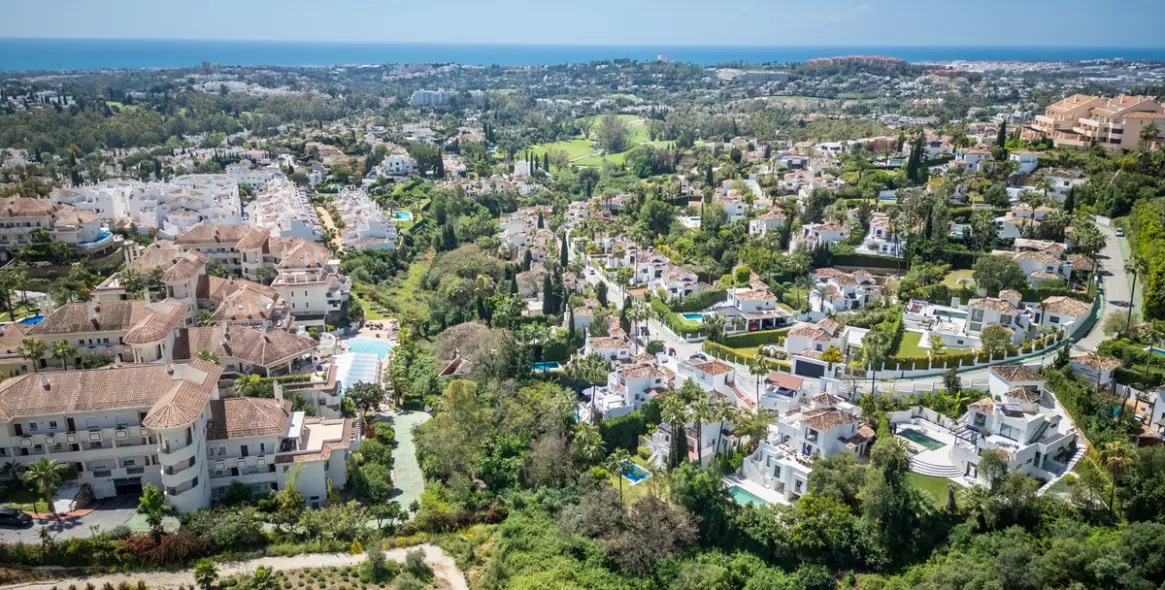 Продажа  отдельно стоящей виллы в Nueva Andalucía 29