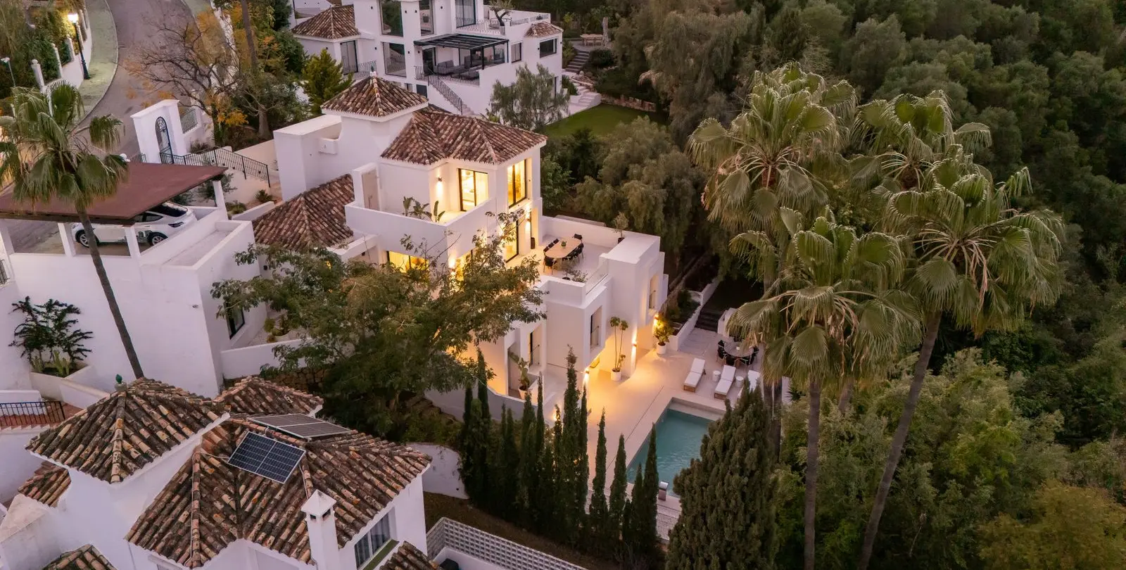 Продажа  отдельно стоящей виллы в Nueva Andalucía 36