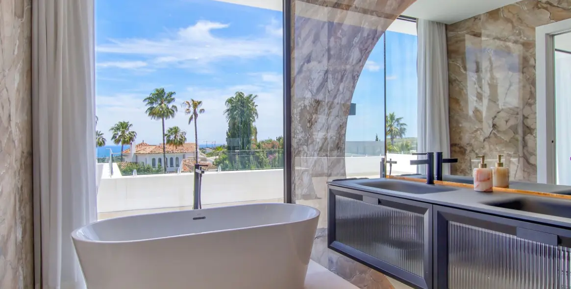 Venta de villa independiente en Valle Romano 13