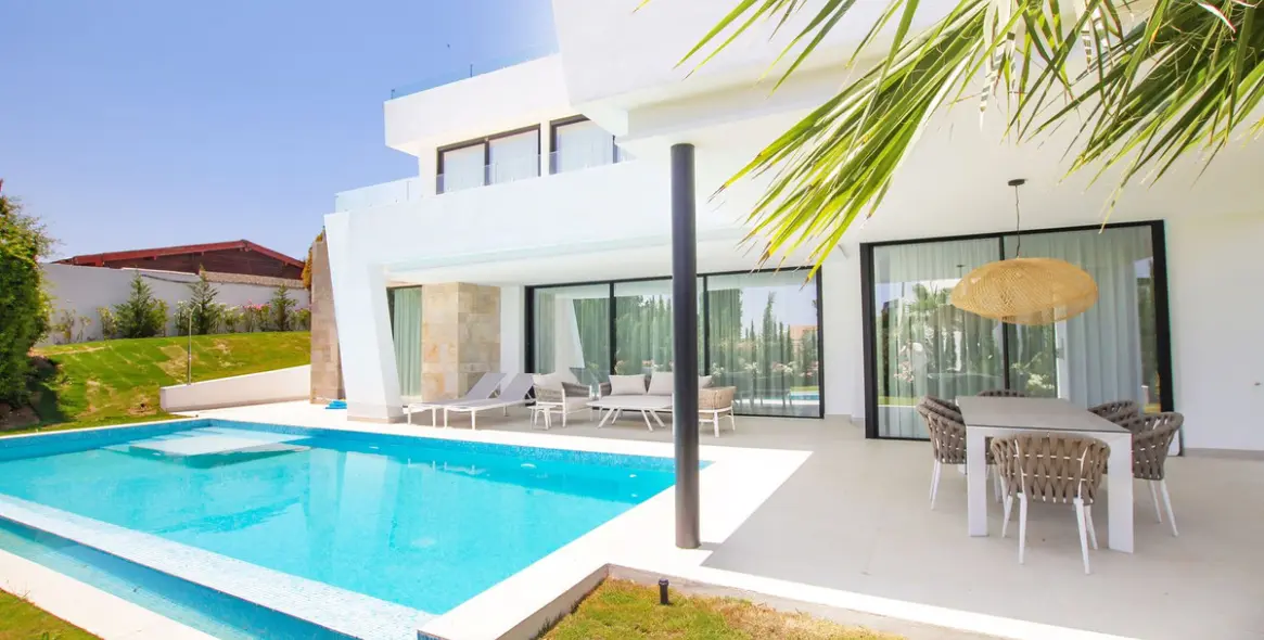 Продажа  отдельно стоящей виллы в Valle Romano 27