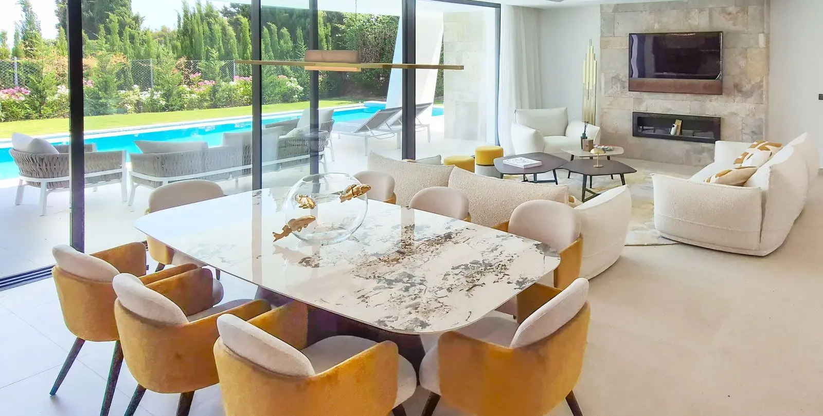 Продажа  отдельно стоящей виллы в Estepona 5