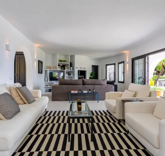 Oтдельно стоящая вилла R5049001