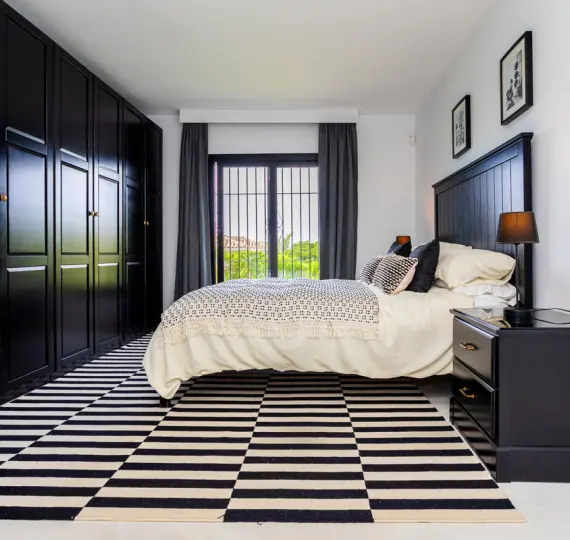 Oтдельно стоящая вилла R5049001