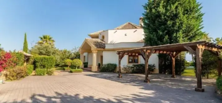 Venta de villa independiente en Los Flamingos 2