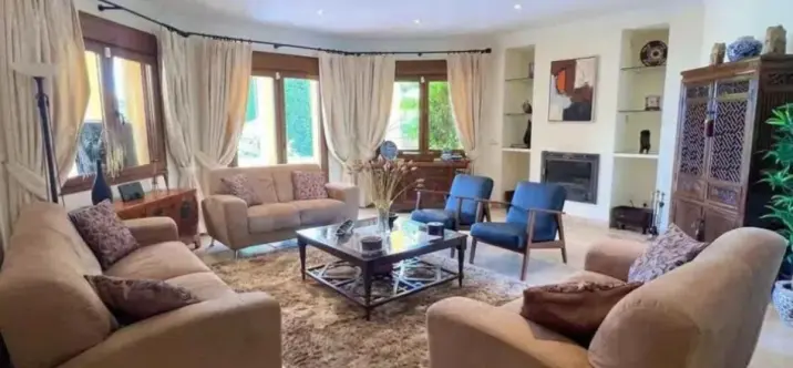 Venta de villa independiente en Los Flamingos 3