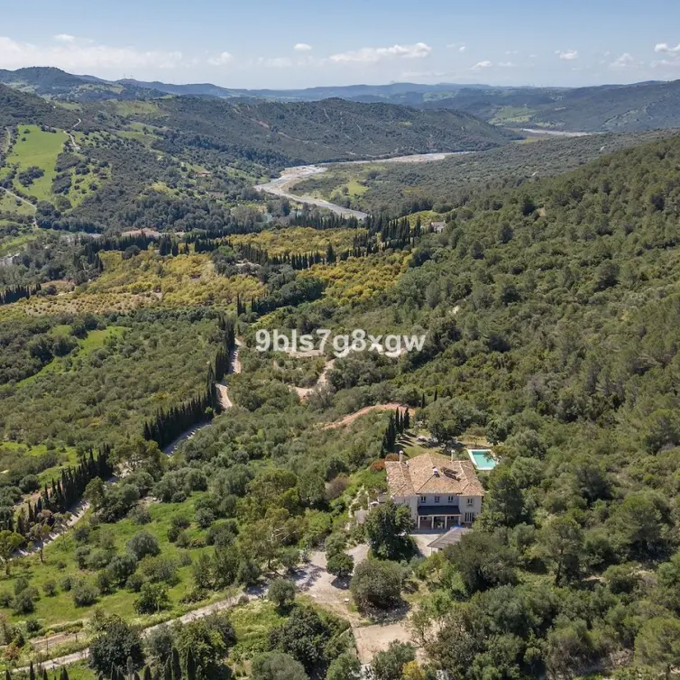 Sale of finca - cortijo in Gaucín