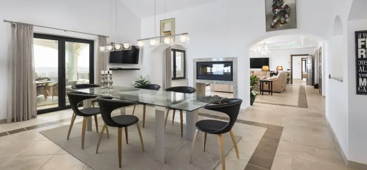 Sale of detached villa in Mijas 1