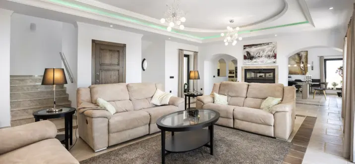 Sale of detached villa in Mijas 2