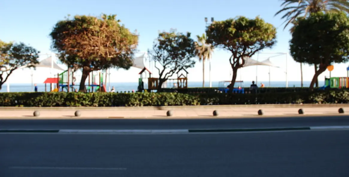 Venta de tienda en Estepona 1