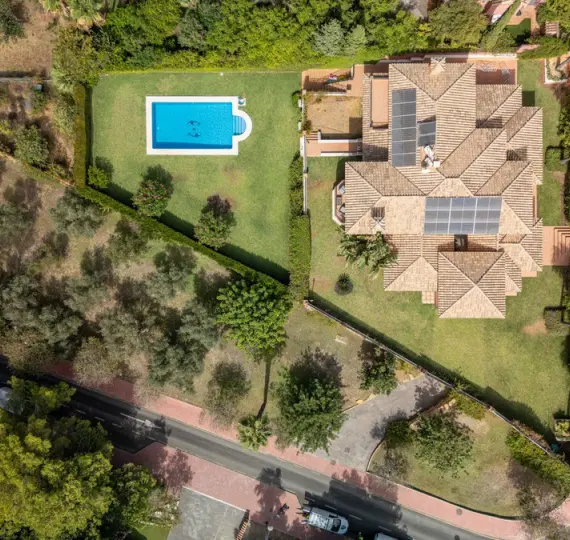 Продажа  отдельно стоящей виллы в Benalmadena Costa