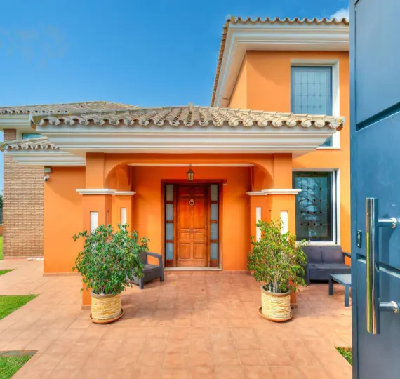 Продажа  отдельно стоящей виллы в Benalmadena Costa