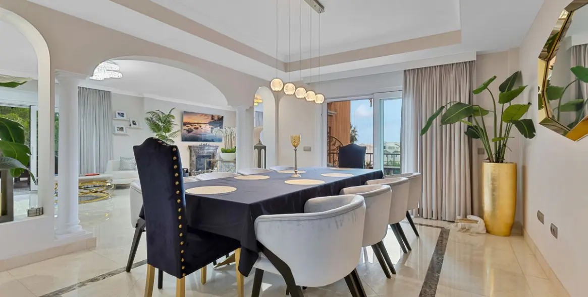 Продажа  отдельно стоящей виллы в Benalmadena Costa 11