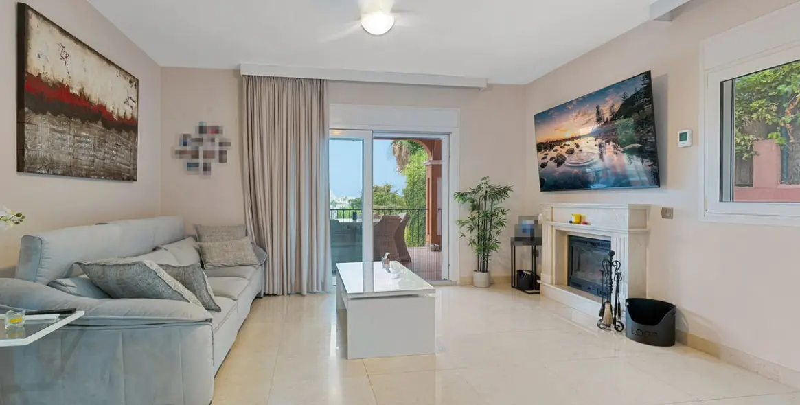 Продажа  отдельно стоящей виллы в Benalmadena Costa 15