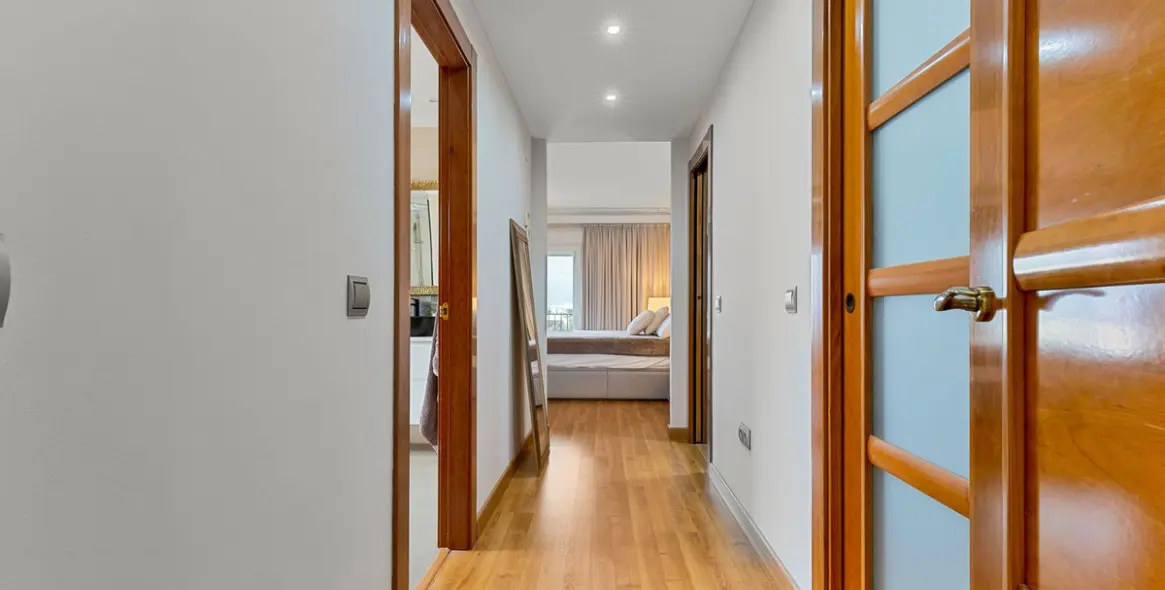 Продажа  отдельно стоящей виллы в Benalmadena Costa 18