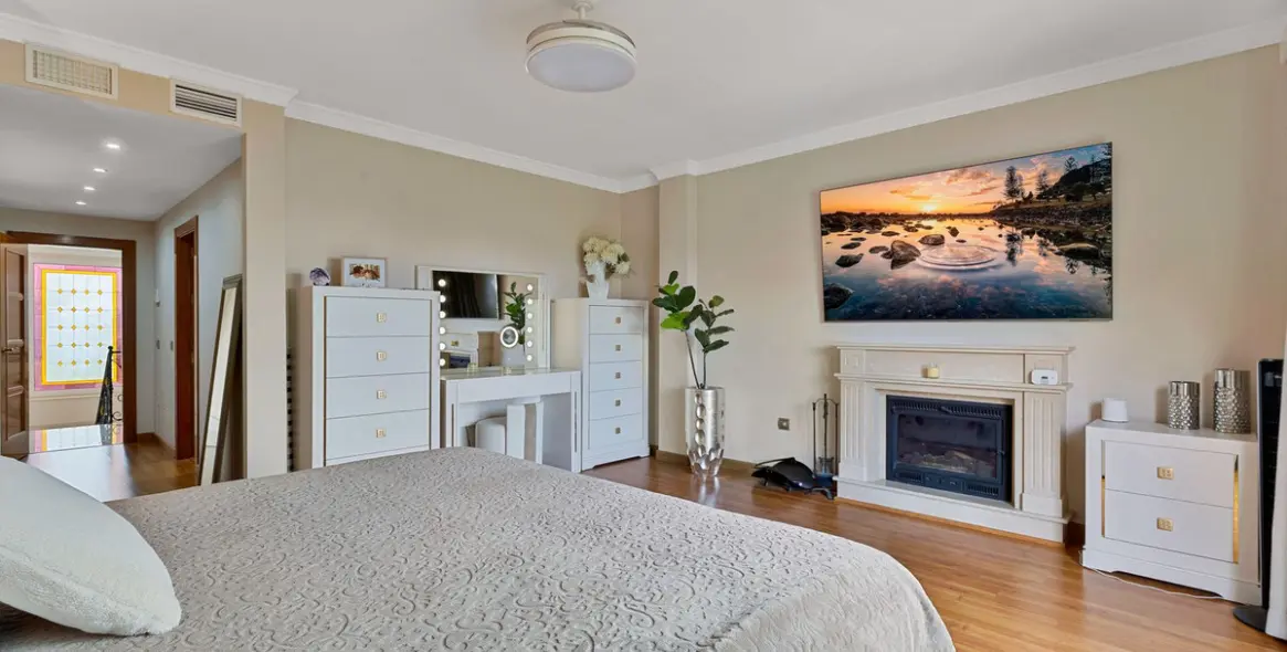 Продажа  отдельно стоящей виллы в Benalmadena Costa 21