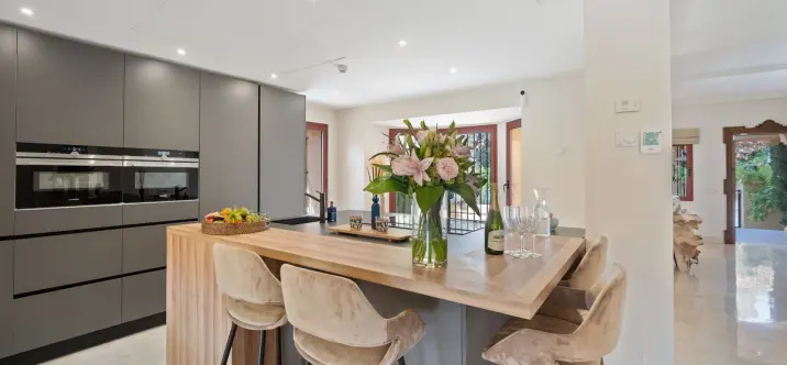 Продажа дома на две семьи в Puerto Banús 4