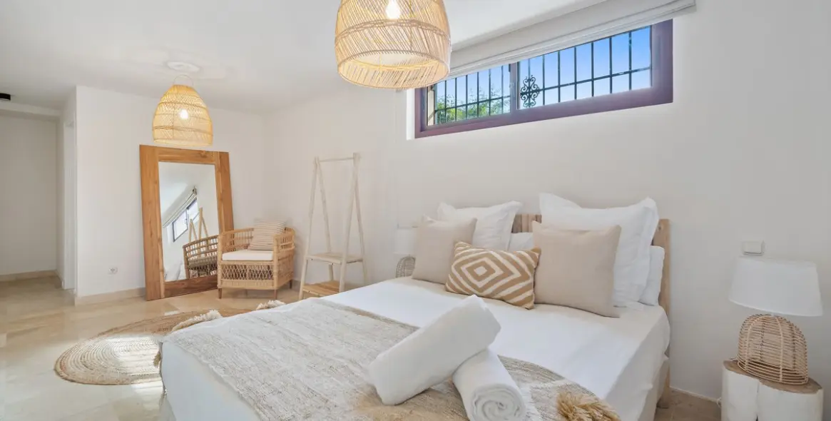 Продажа дома на две семьи в Puerto Banús 15