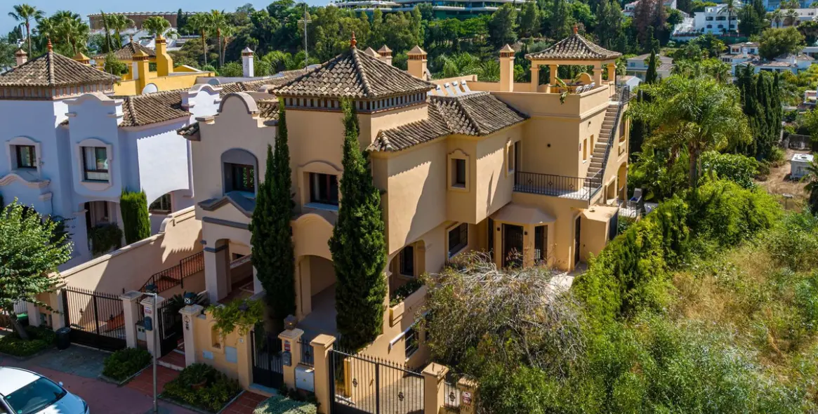 Продажа дома на две семьи в Puerto Banús 20