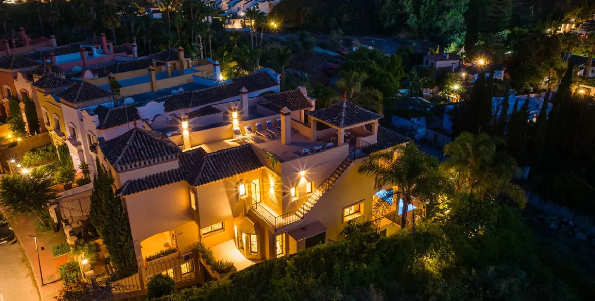 Продажа дома на две семьи в Puerto Banús 22