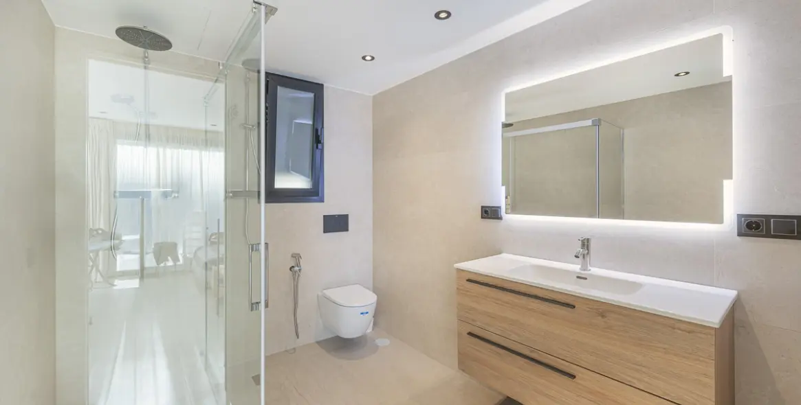 Sale of detached villa in El Rosario 17