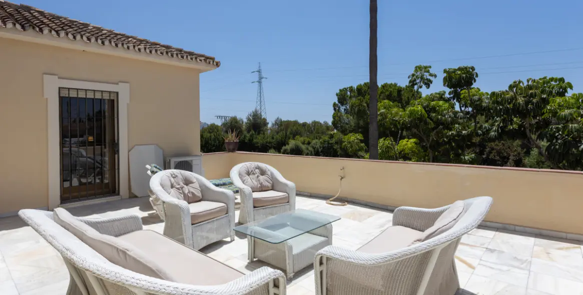 Продажа  отдельно стоящей виллы в Marbella 35