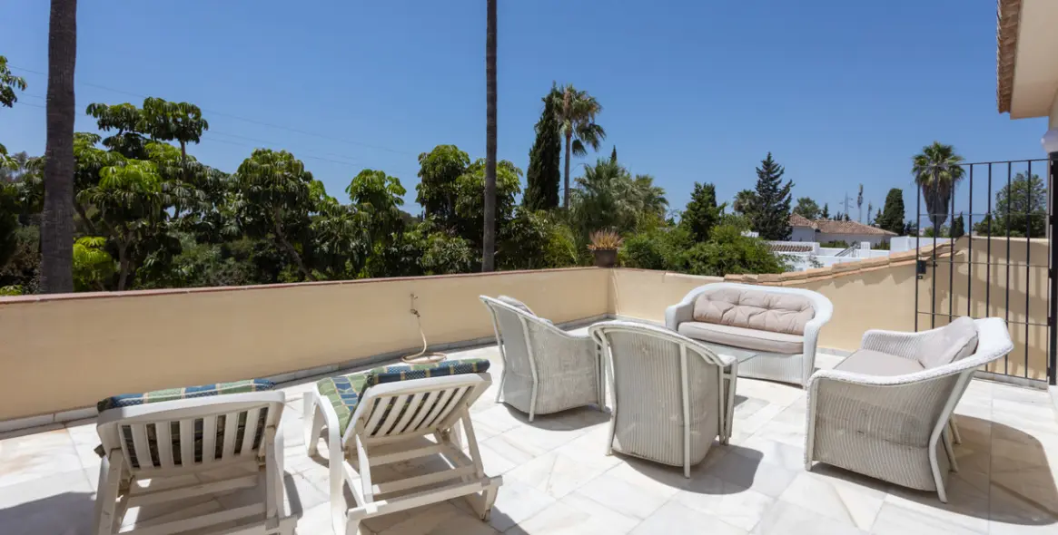 Продажа  отдельно стоящей виллы в Marbella 36