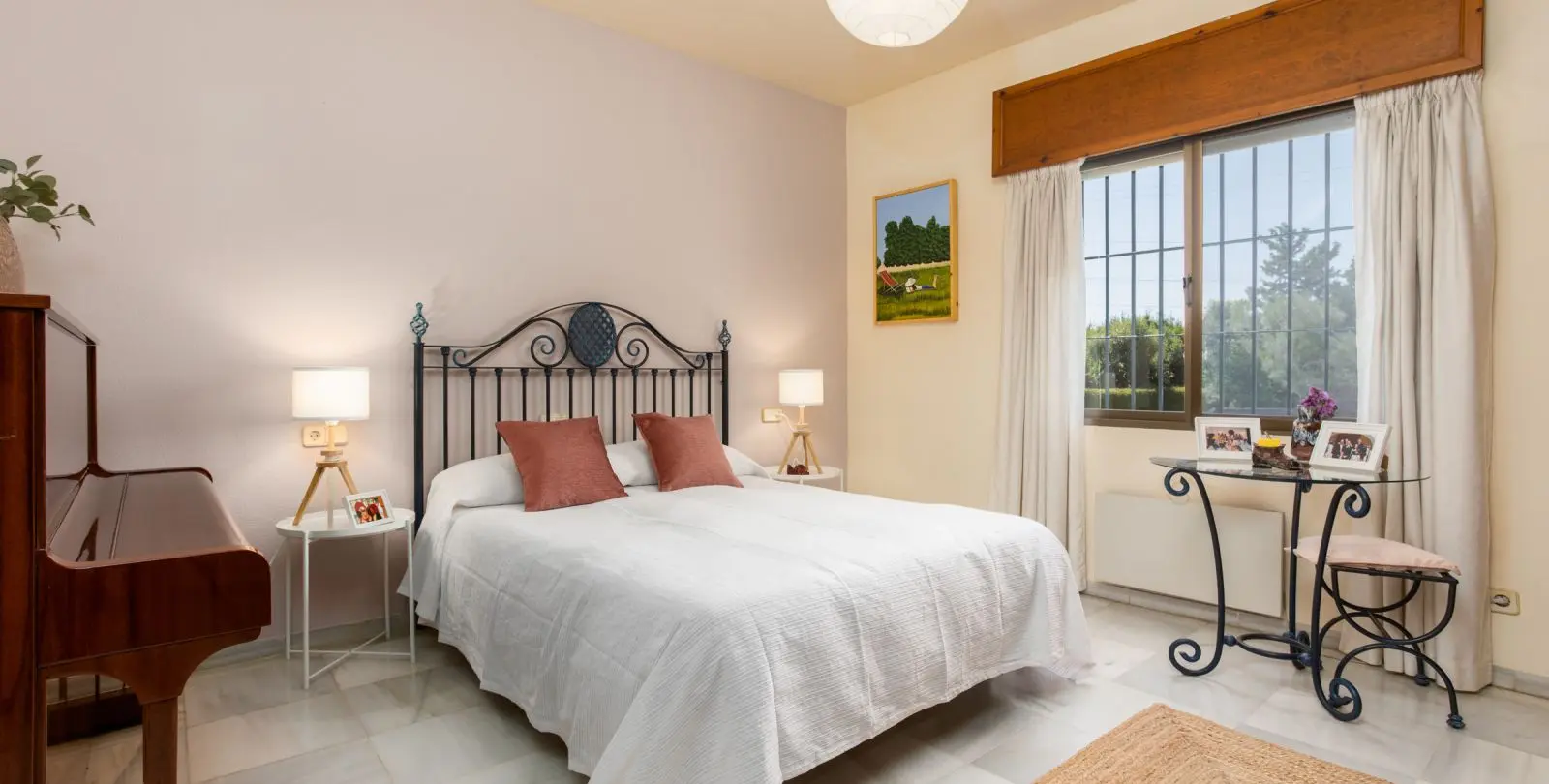 Sale of detached villa in Marbella 4