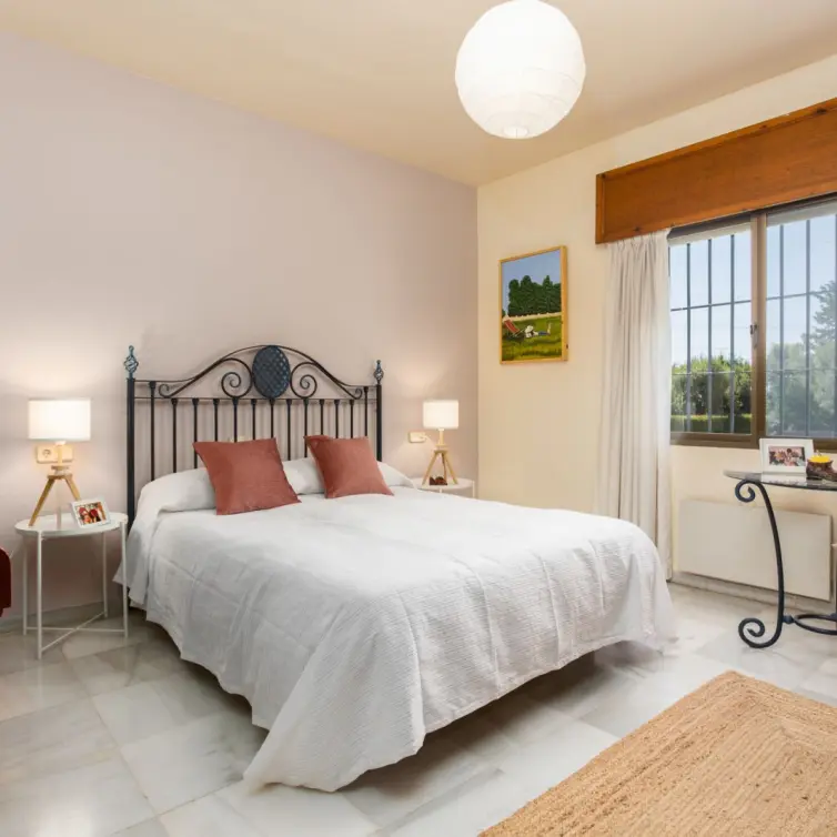 Продажа  отдельно стоящей виллы в Marbella