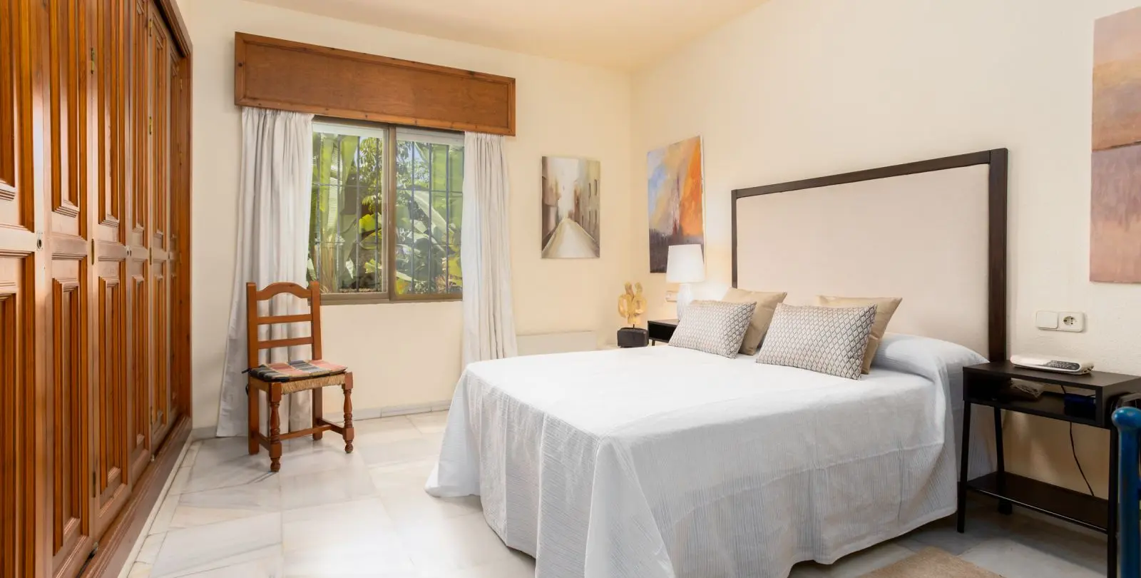 Sale of detached villa in Marbella 5
