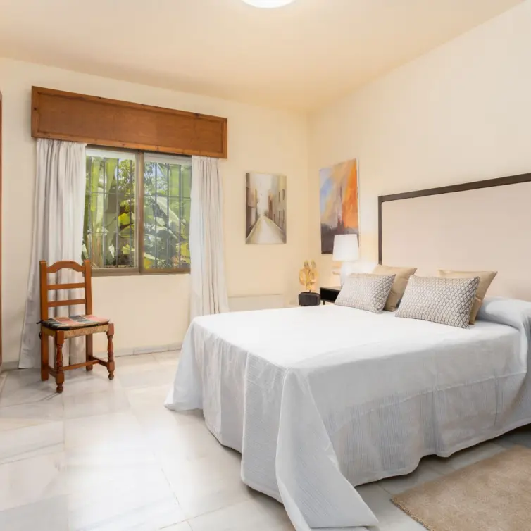 Продажа  отдельно стоящей виллы в Marbella