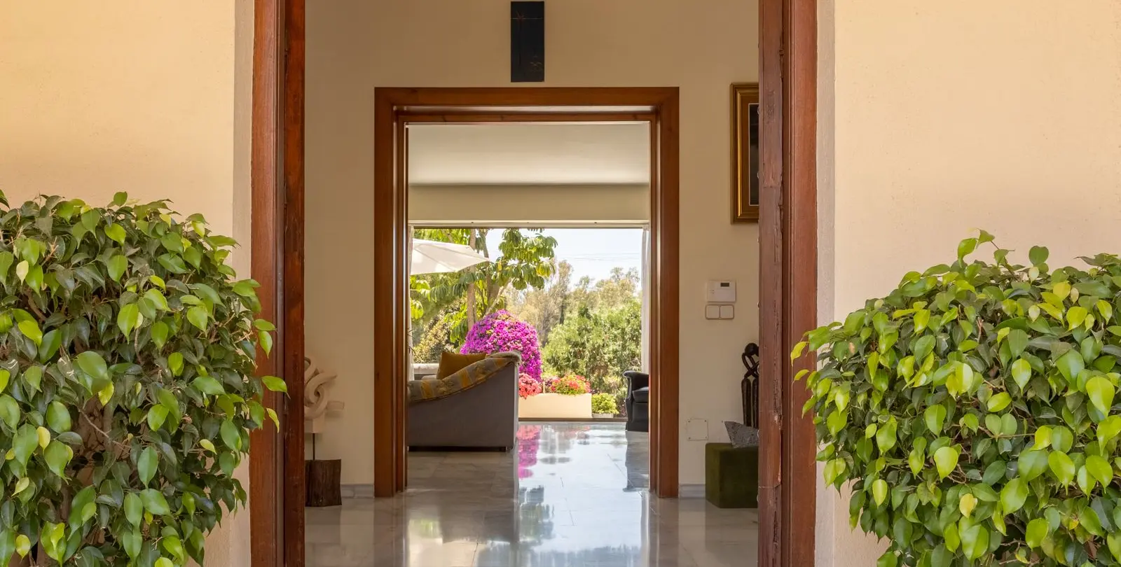 Sale of detached villa in Marbella 9