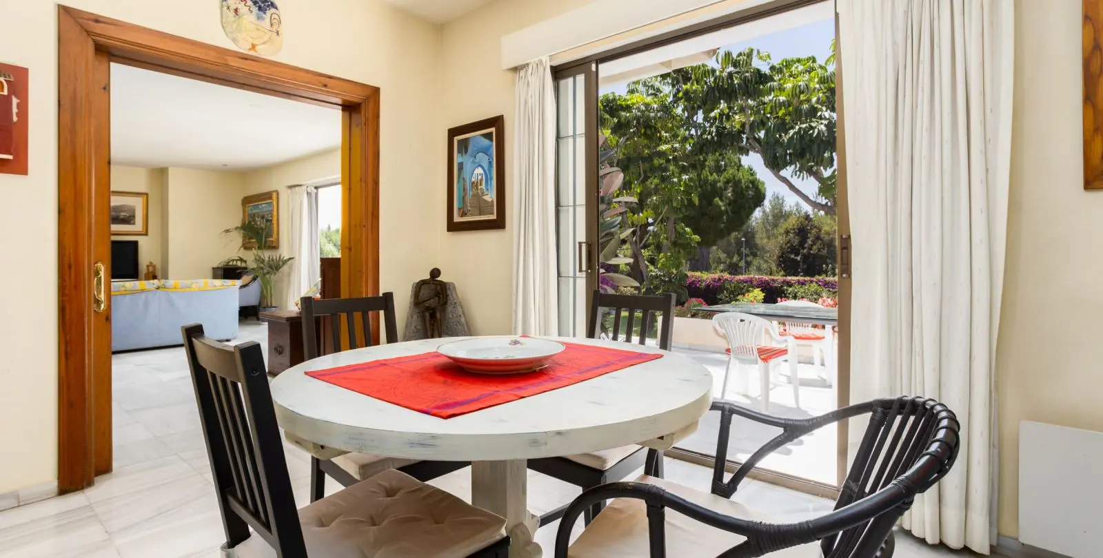 Sale of detached villa in Marbella 15