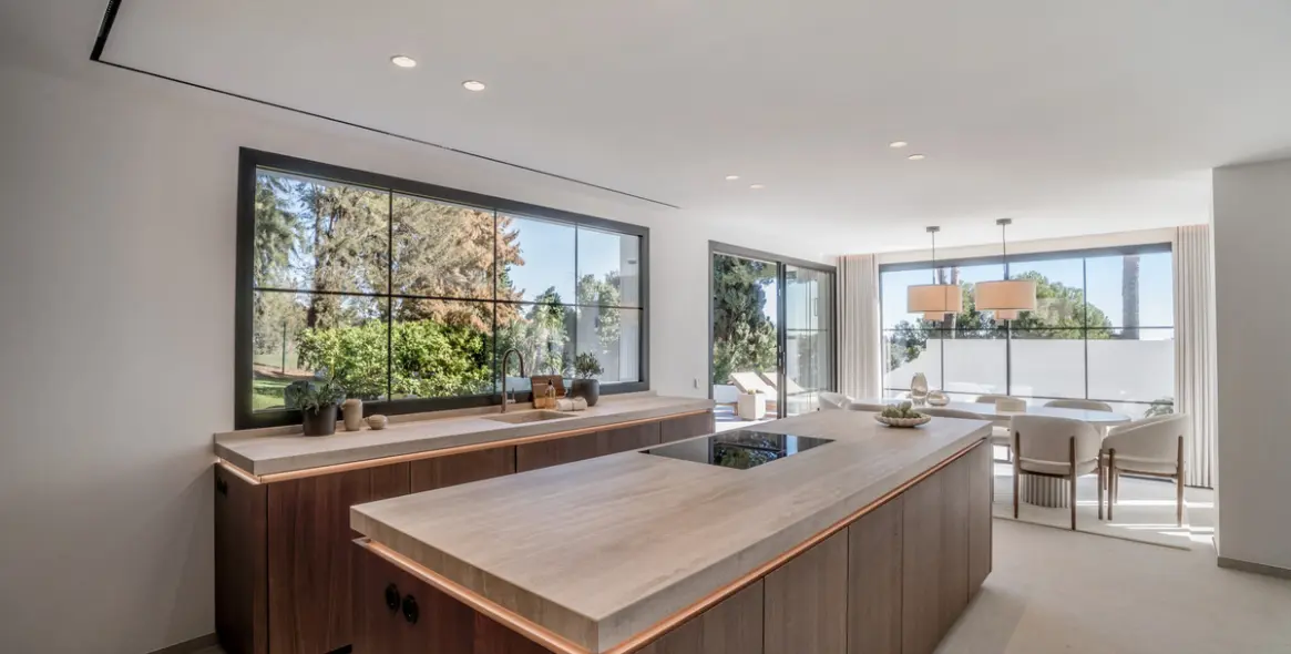 Продажа дома на две семьи в Nueva Andalucía (район Nueva Andalucía) 5