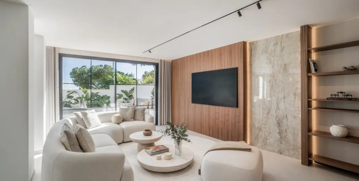 Продажа дома на две семьи в Nueva Andalucía (район Nueva Andalucía) 6