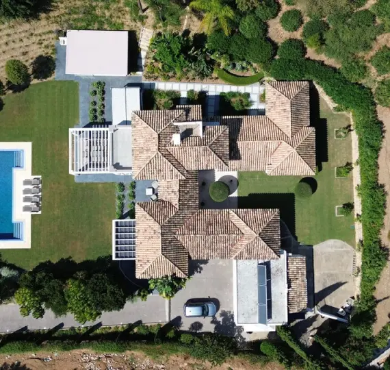 Продажа  отдельно стоящей виллы в Benahavís