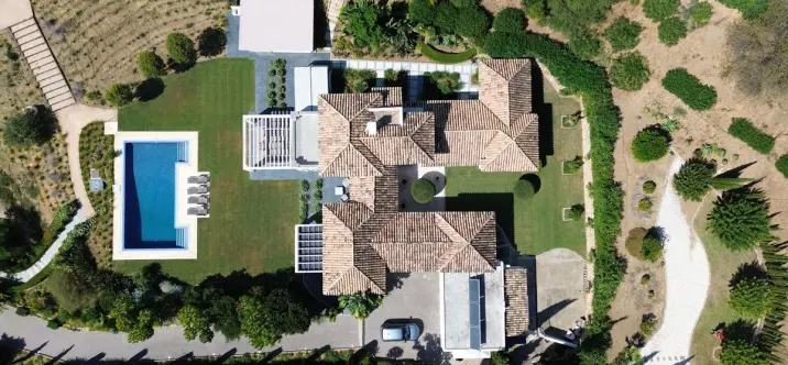 Продажа  отдельно стоящей виллы в Benahavís 1