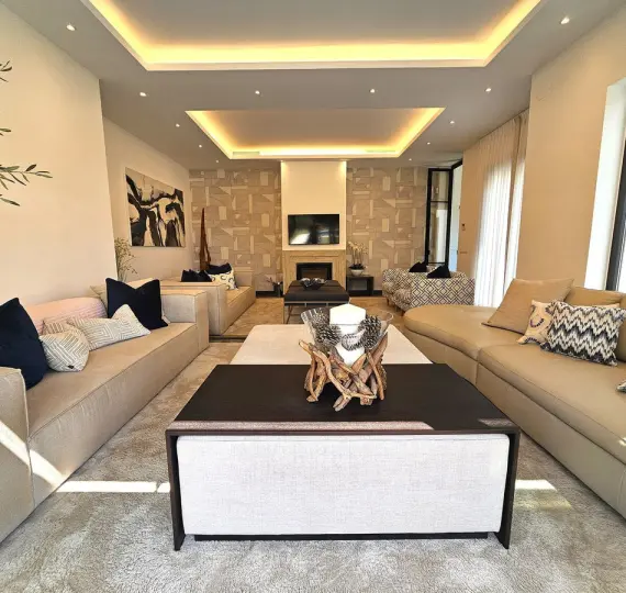 Продажа  отдельно стоящей виллы в Benahavís