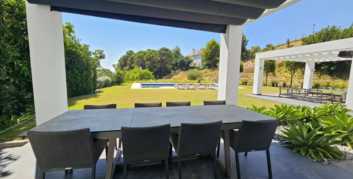 Продажа  отдельно стоящей виллы в Benahavís 13