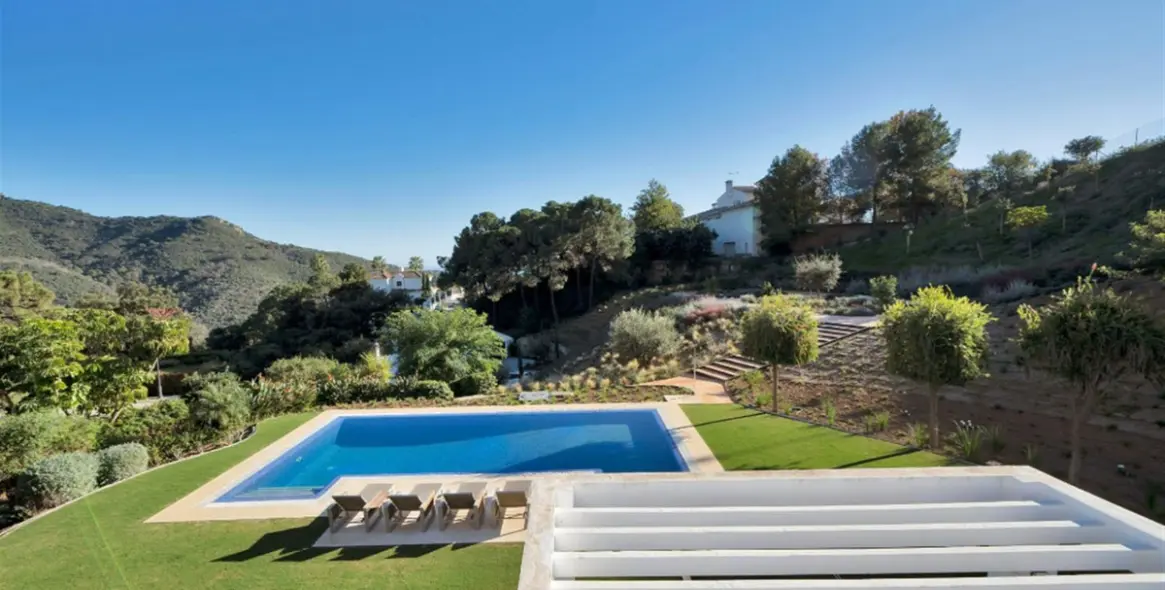 Продажа  отдельно стоящей виллы в Benahavís 20