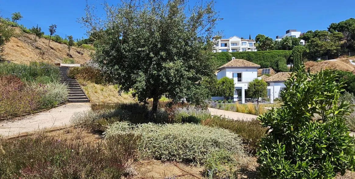 Sale of detached villa in Benahavís 36