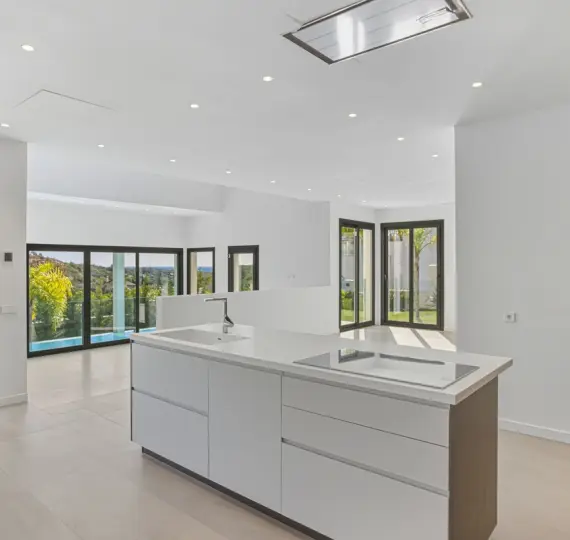 Venta de villa independiente en Elviria