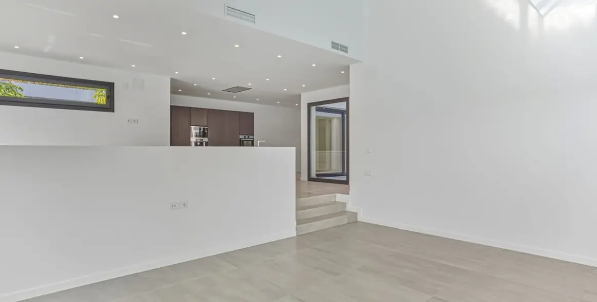 Venta de villa independiente en Elviria 9