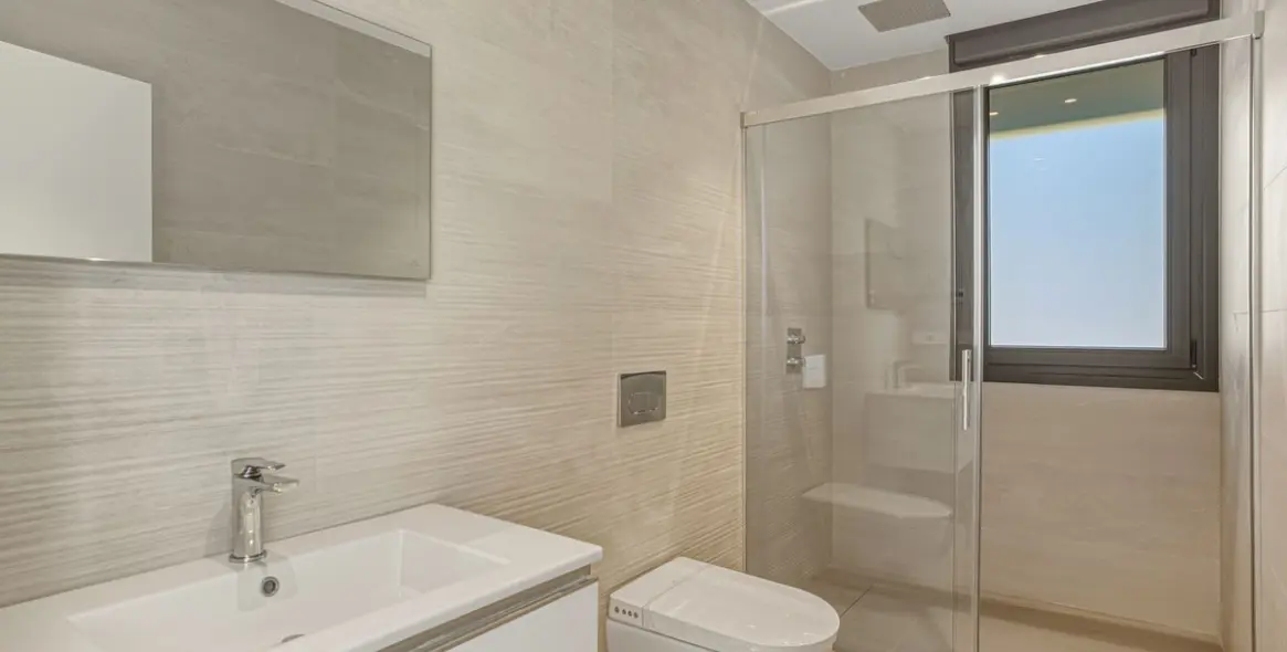 Venta de villa independiente en Elviria 16