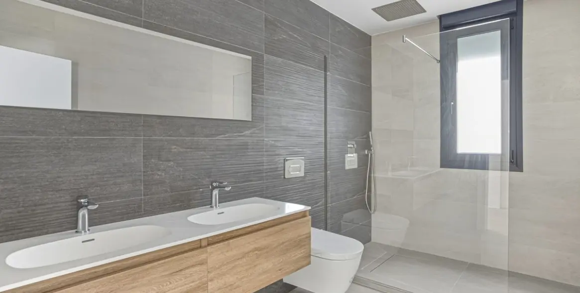 Venta de villa independiente en Elviria 25