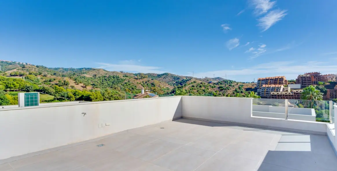 Venta de villa independiente en Elviria 31