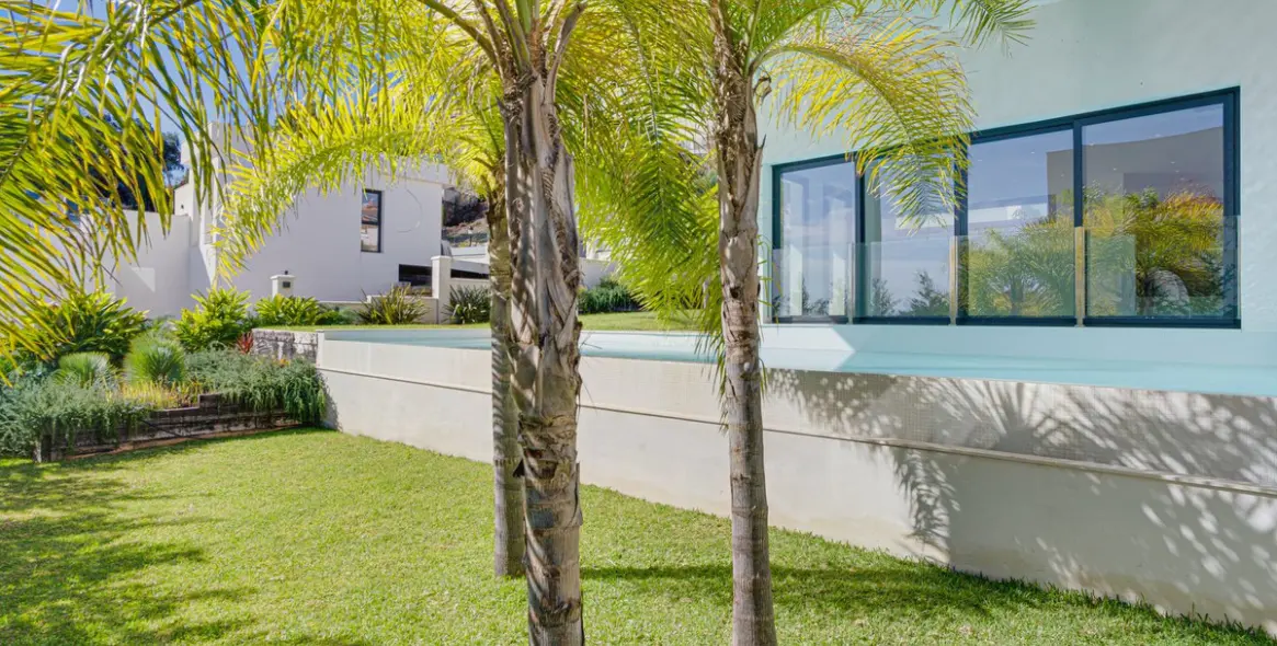 Venta de villa independiente en Elviria 36