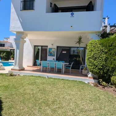 Venta de casa pareada en San Pedro de Alcántara